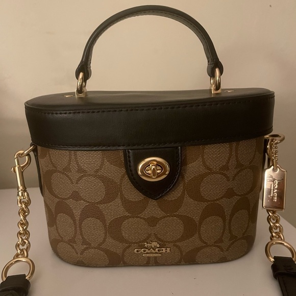 Coach Bags Coach Kay Crossbody In Signature Canvas Poshmark